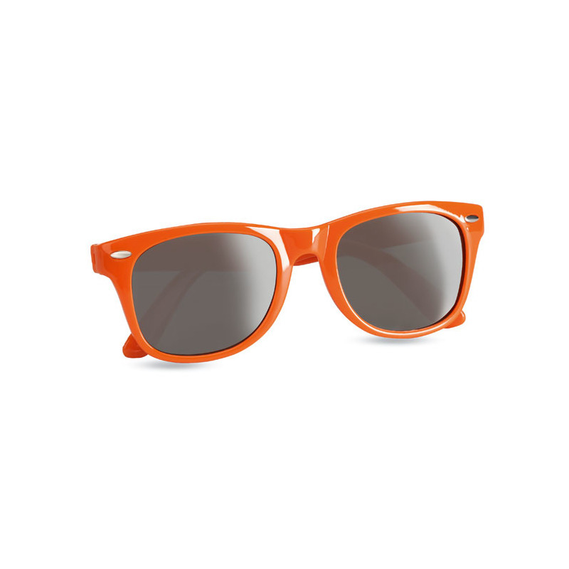 Hippe zonnebril met oranje montuur