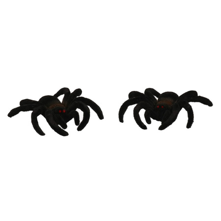 2x stuks zwarte fluwelen horror decoratie spinnen 10 cm